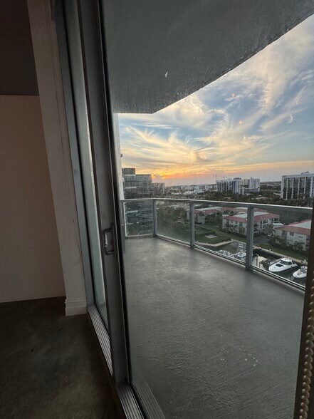 Balcony - 3029 NE 188th St