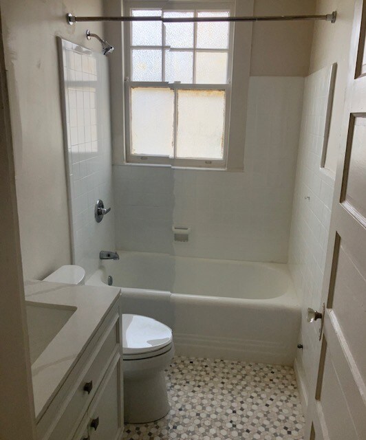 Building Photo - 1302 Soniat St