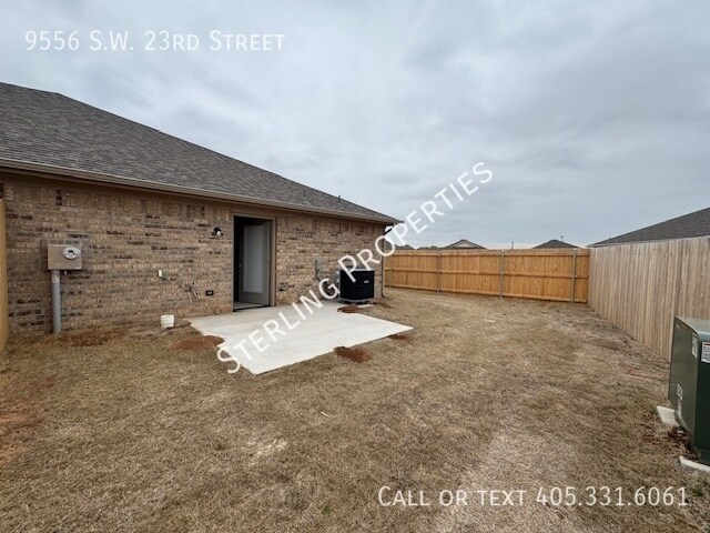 Building Photo - 9556 SW 23rd St