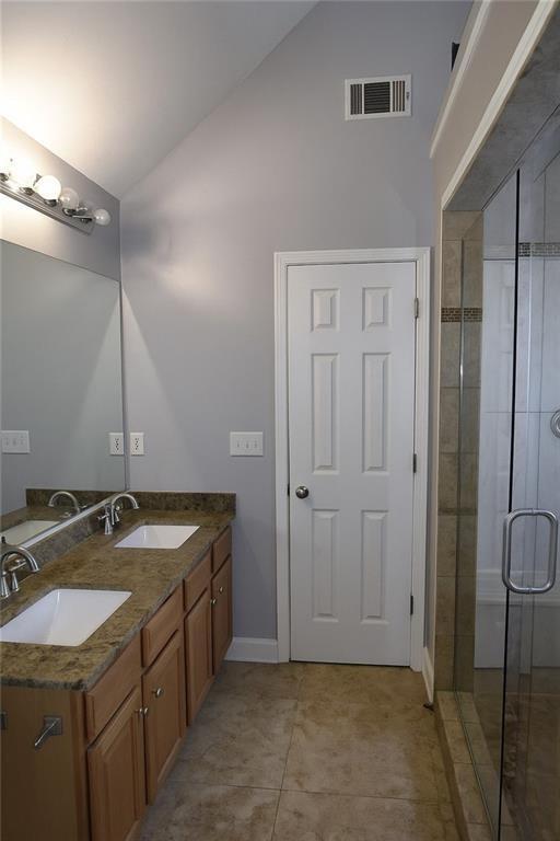 Building Photo - 1379 Persimmon Ct