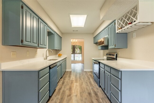 Building Photo - 5201 Rustle Leaf Dr