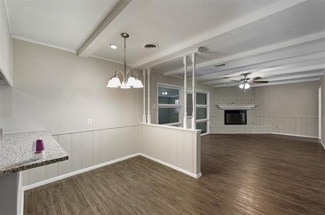 Building Photo - 2321 Carten St