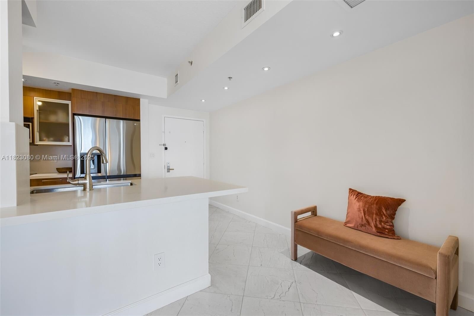 Building Photo - 325 S Biscayne Blvd