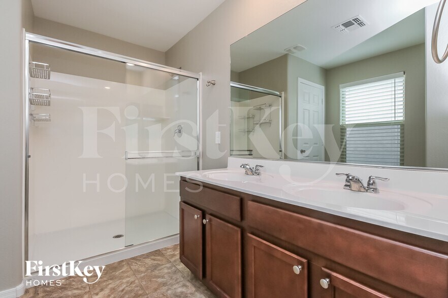 Building Photo - 9595 Harvest Rd