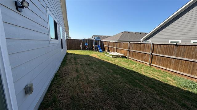 Building Photo - 621 Quail Mdws Dr