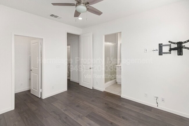 Building Photo - 341 Magnet