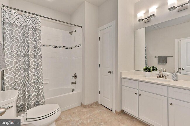 Building Photo - 6526 Dearborn Dr