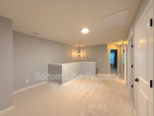 Building Photo - 13450 Savannah Point Dr