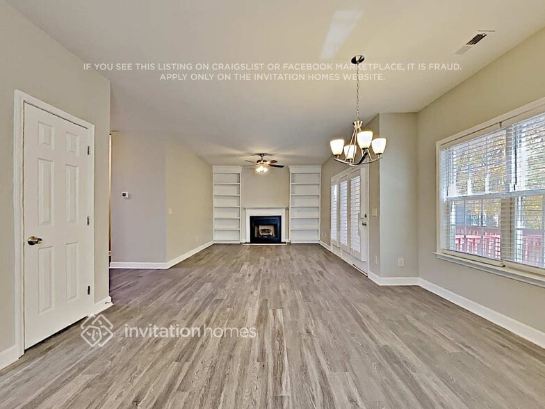 Building Photo - 1600 Stoney Creek Ln
