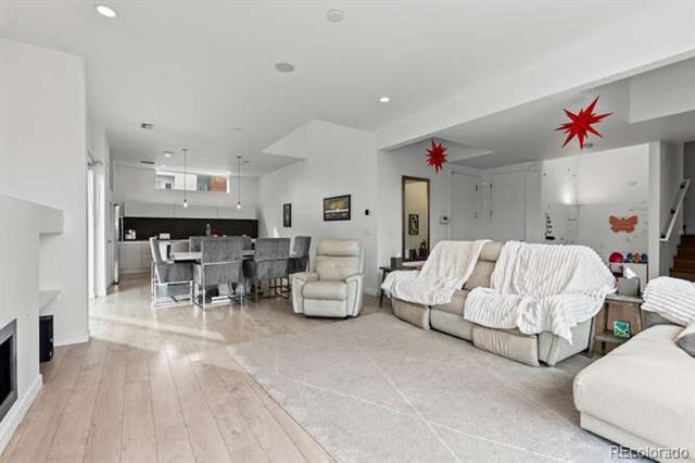 Building Photo - 1711 King St