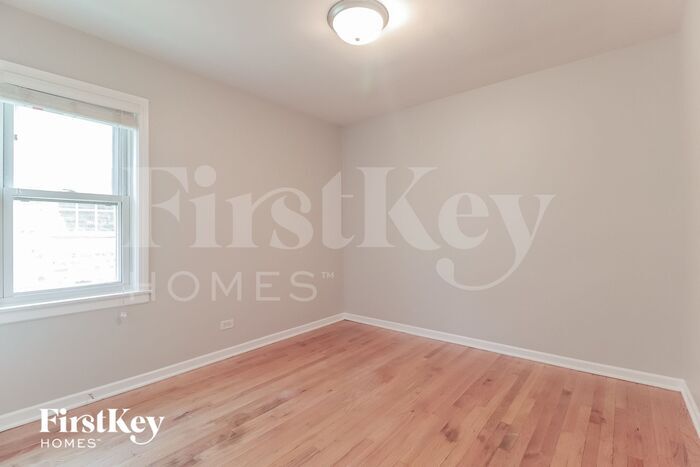 Building Photo - 6531 S Kostner Ave