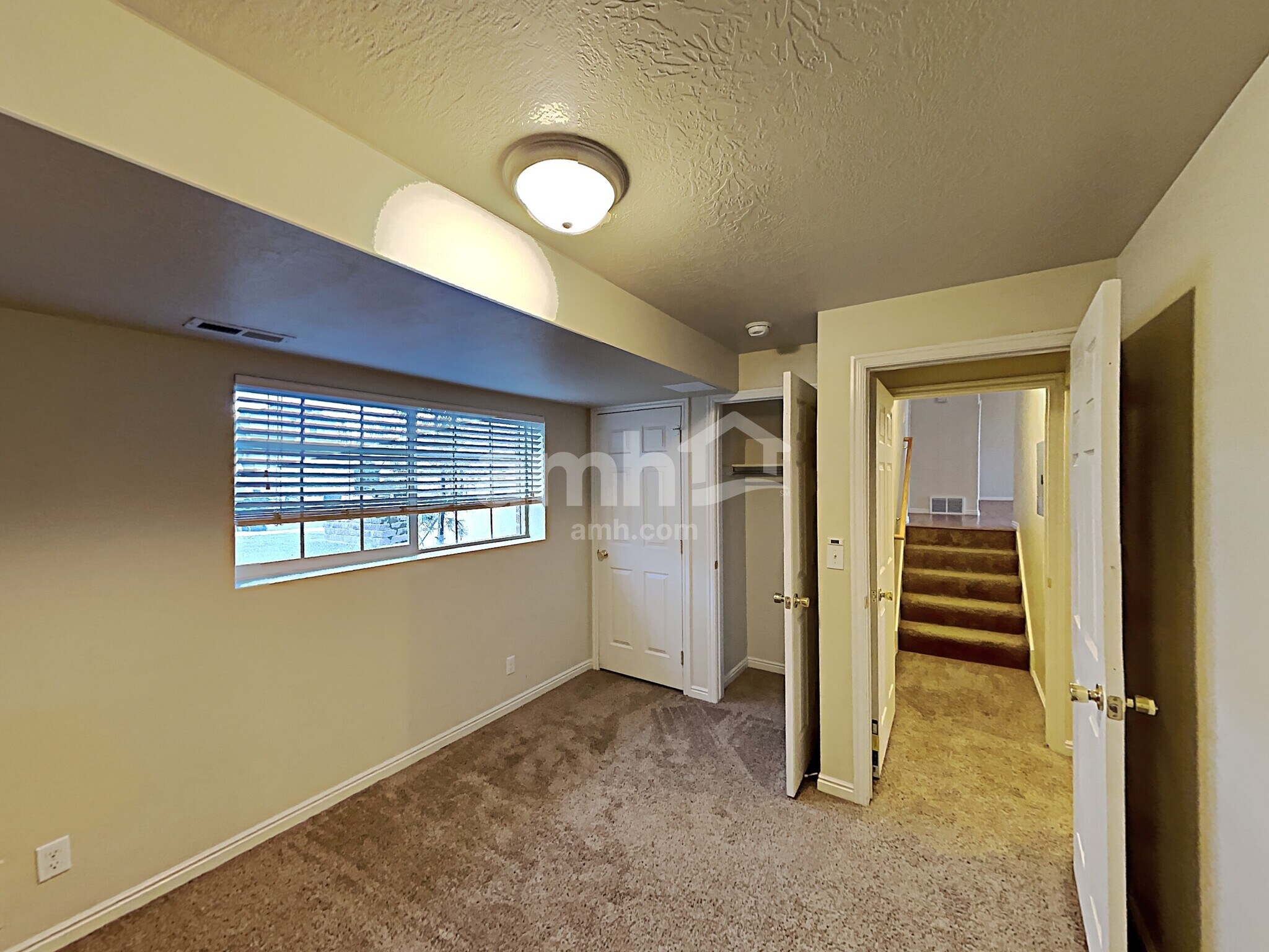 Building Photo - 2258 S 2775 W