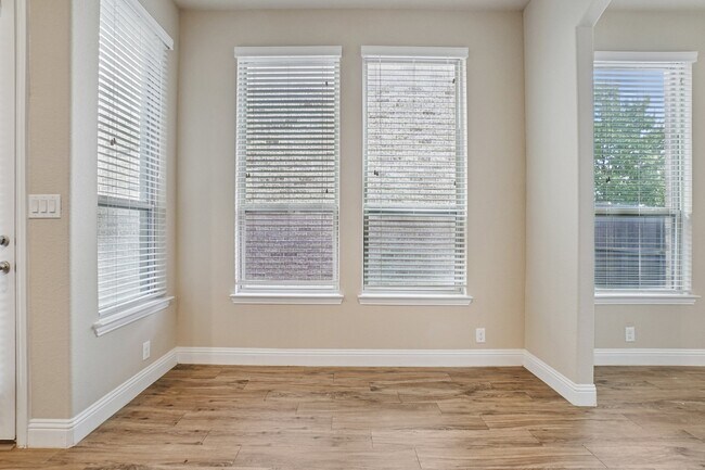 Building Photo - 7305 Rockford Ct