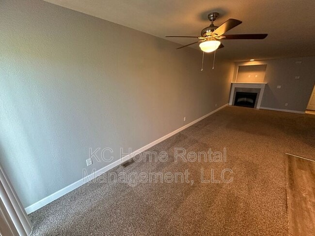 Building Photo - 10530 Kane Dr
