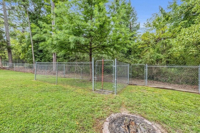 Building Photo - 8000 Batters Pl Rd