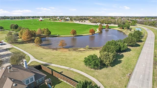 Building Photo - 1718 Clarke Springs Dr