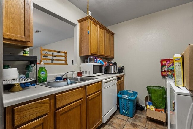 Building Photo - 258 Graystone Cir