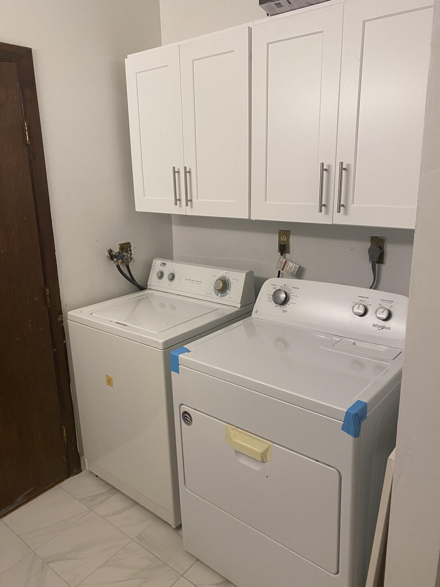 Building Photo - 616 Columbus Ave