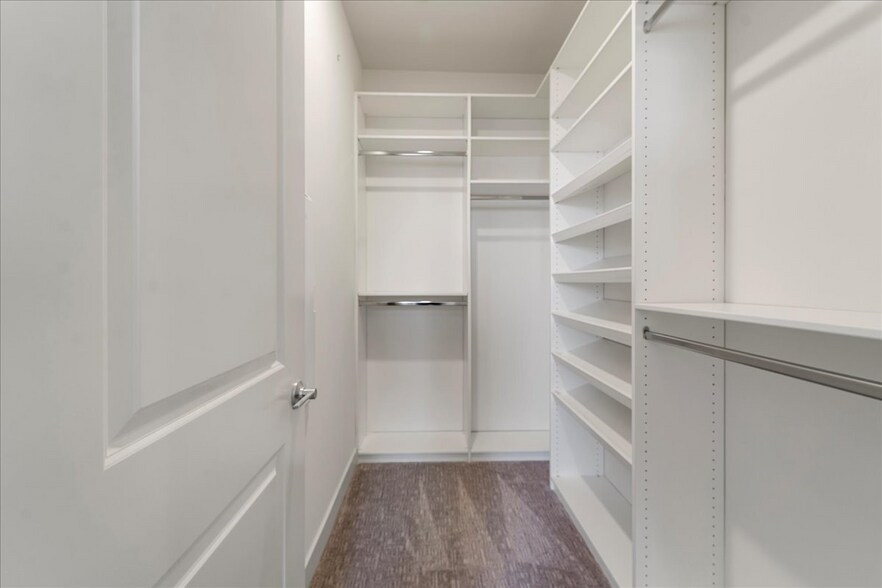 Building Photo - 4358 St Cloud Way