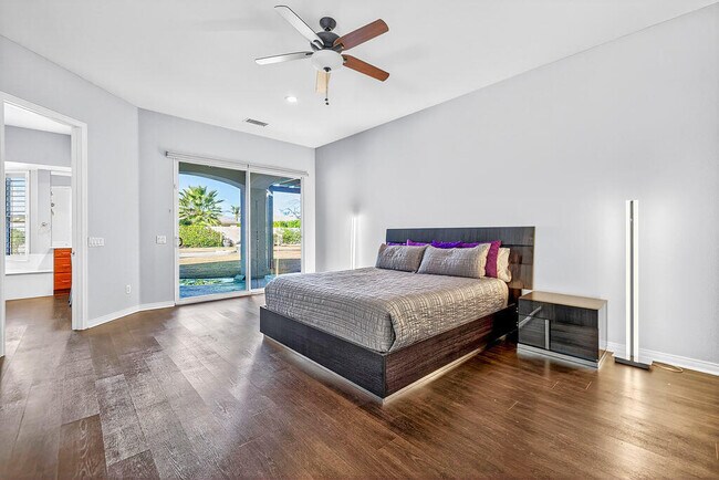 Building Photo - 5 Curie Ct