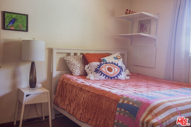 Building Photo - 1070 Norumbega Dr