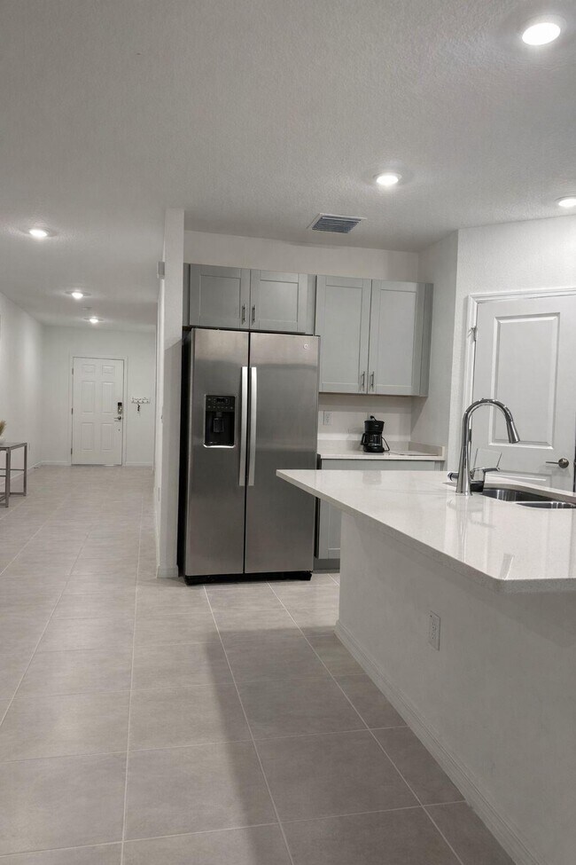 Building Photo - 2099 Babbling Brk Blvd