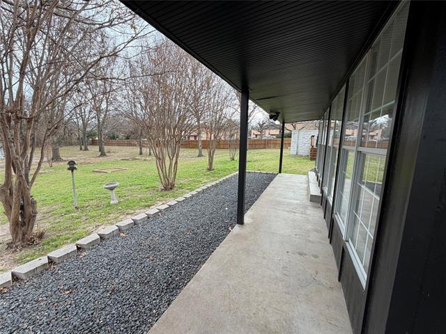 Building Photo - 1010 Vine St