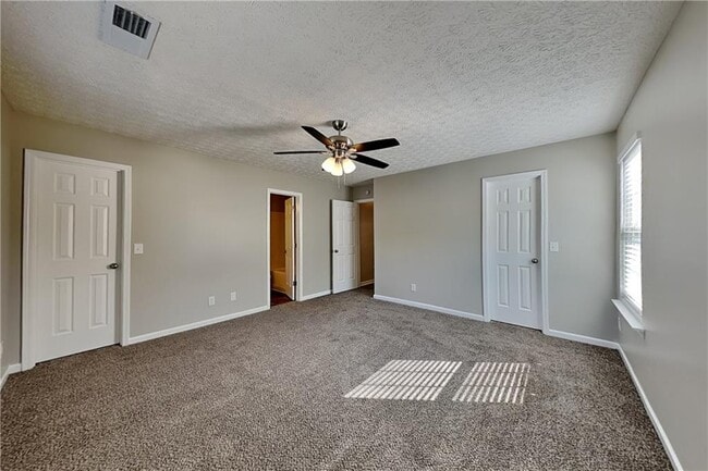 Building Photo - 112 Silver Fox Trail