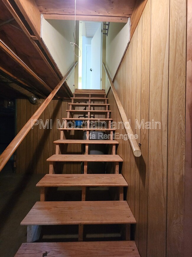Building Photo - 232 Bryant Rdg Dr