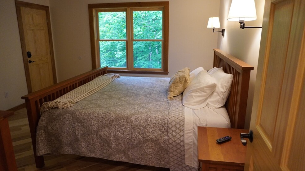 Building Photo - 6316 Vt 14