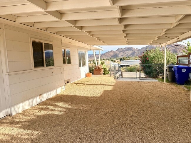 Building Photo - Modern 3-Bedroom Desert Bungalow with Stunning Views – Unfurnished - Price reflects MOVE IN SPECI...