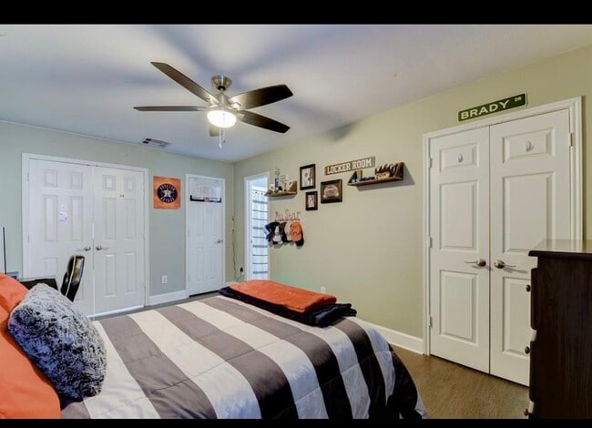 Building Photo - 16707 Promenade Park