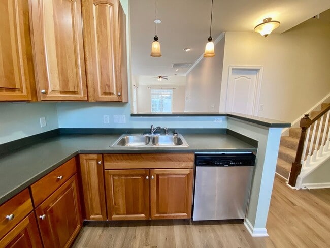 Building Photo - READY July 1st!! End-Unit Condo with Commu...