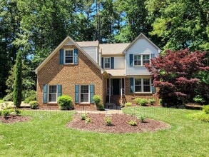 Building Photo - 112 Elm Lake Way