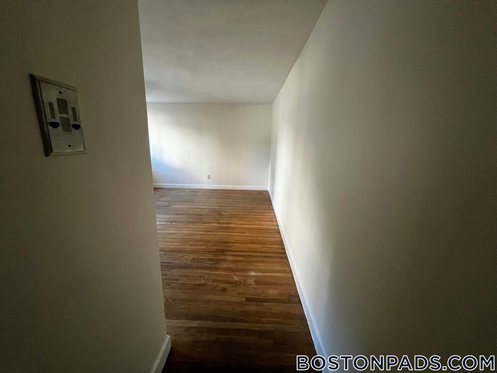 Building Photo - 10 Armington St