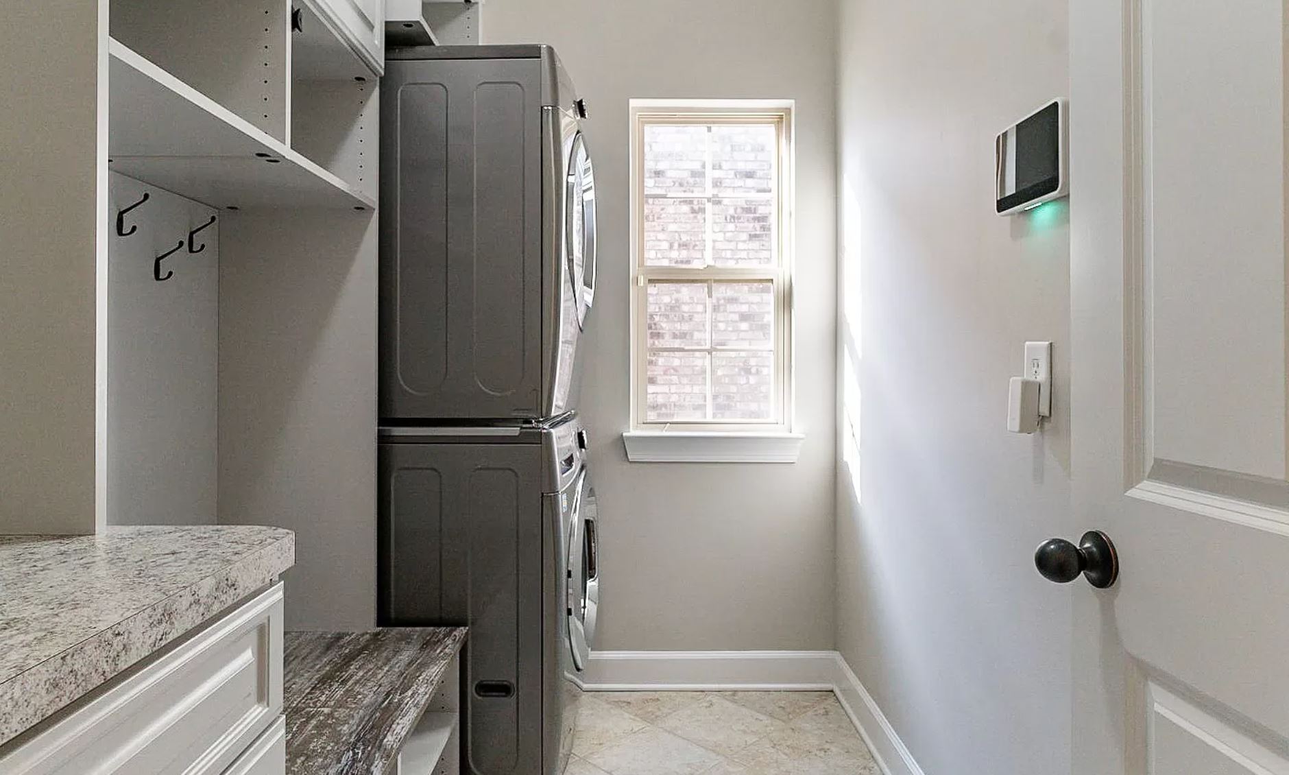 Laundry - 8273 Middlewick Ln