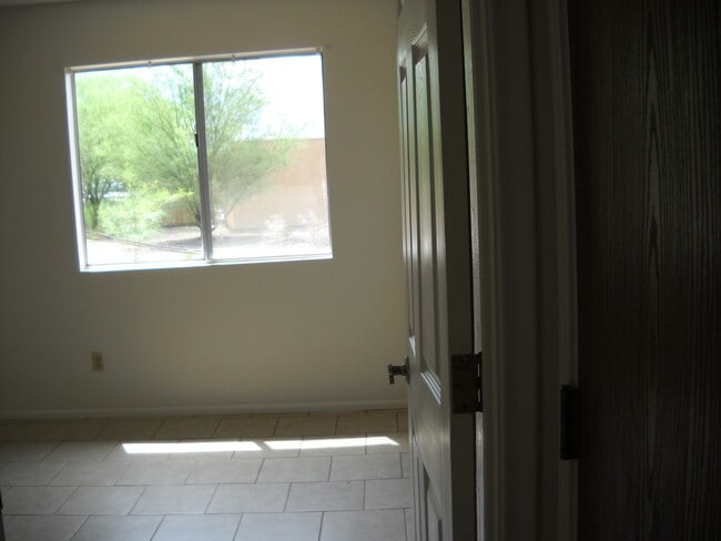 Building Photo - 2BR/1BA 827 sq.ft. rental in Sierra Vista, AZ