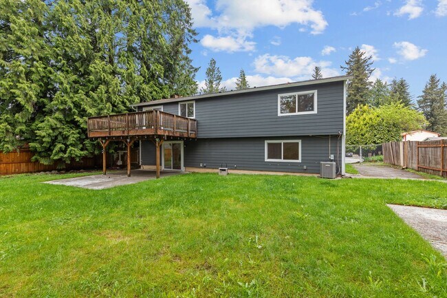 Building Photo - 4Bd Bothell Home!