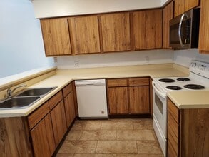 Building Photo - 12202 Copper Tree Pvt Ln