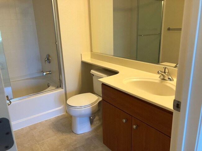 Building Photo - Resort-Style Condo Living at Villa Cortina