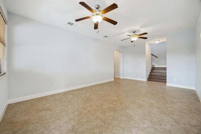 Building Photo - 17813 Kingfisher Ridge Dr