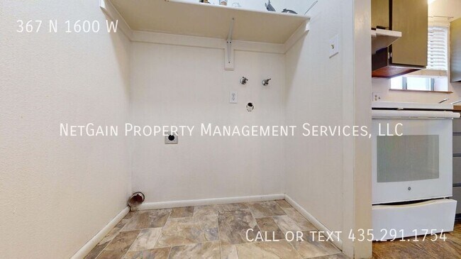 Building Photo - 367 N 1600 W