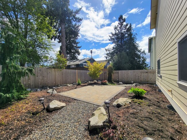 Building Photo - Luxurious and spacious 3 bed home in Manette