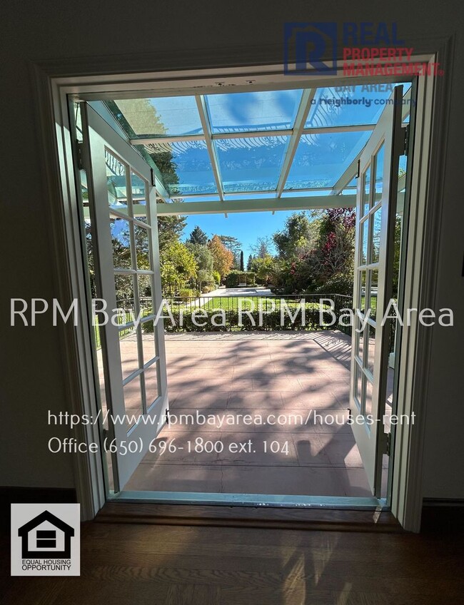 Building Photo - Luxury Family Oasis with Pool in San Mateo...