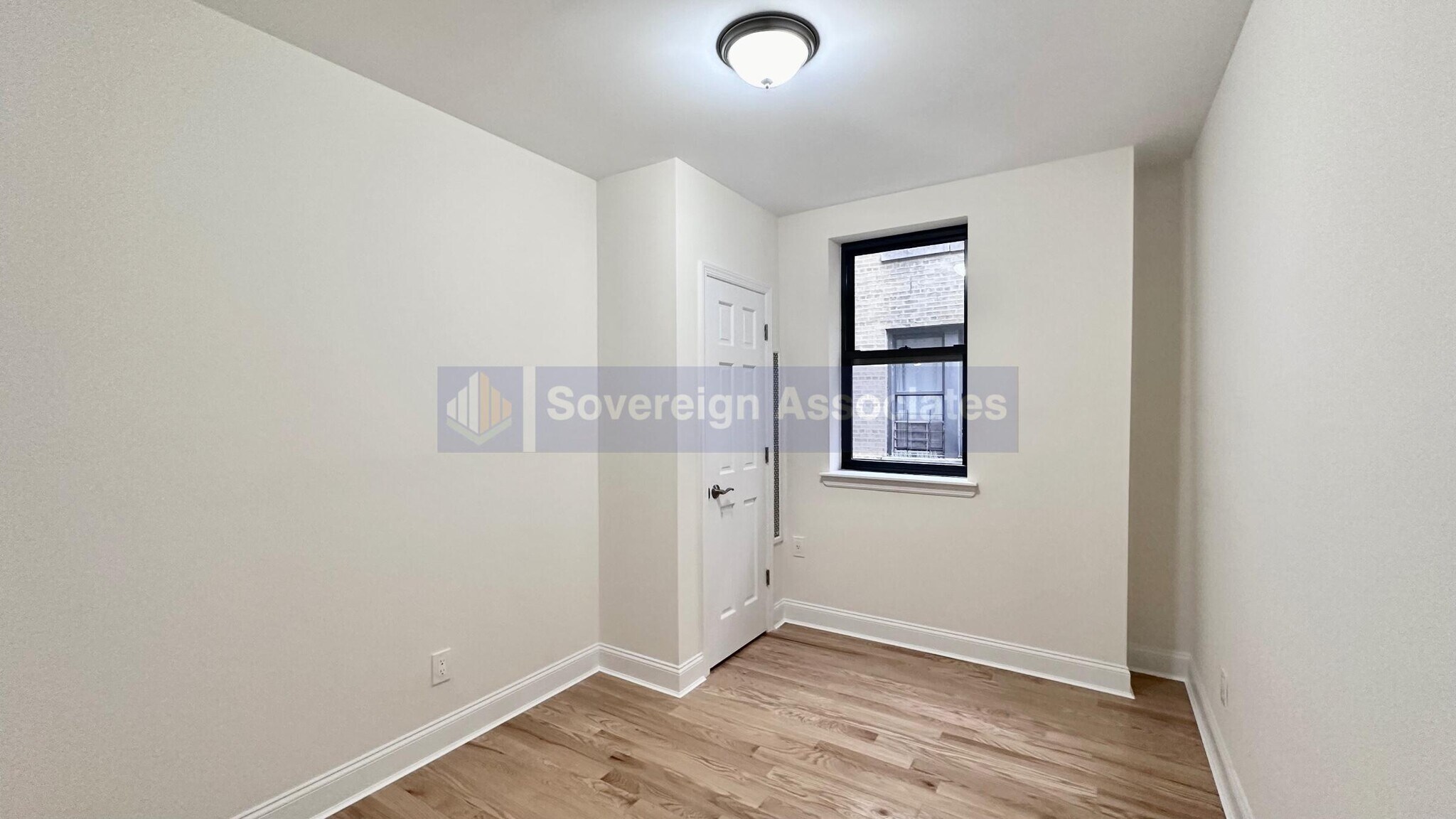 Building Photo - 1803 Riverside Dr