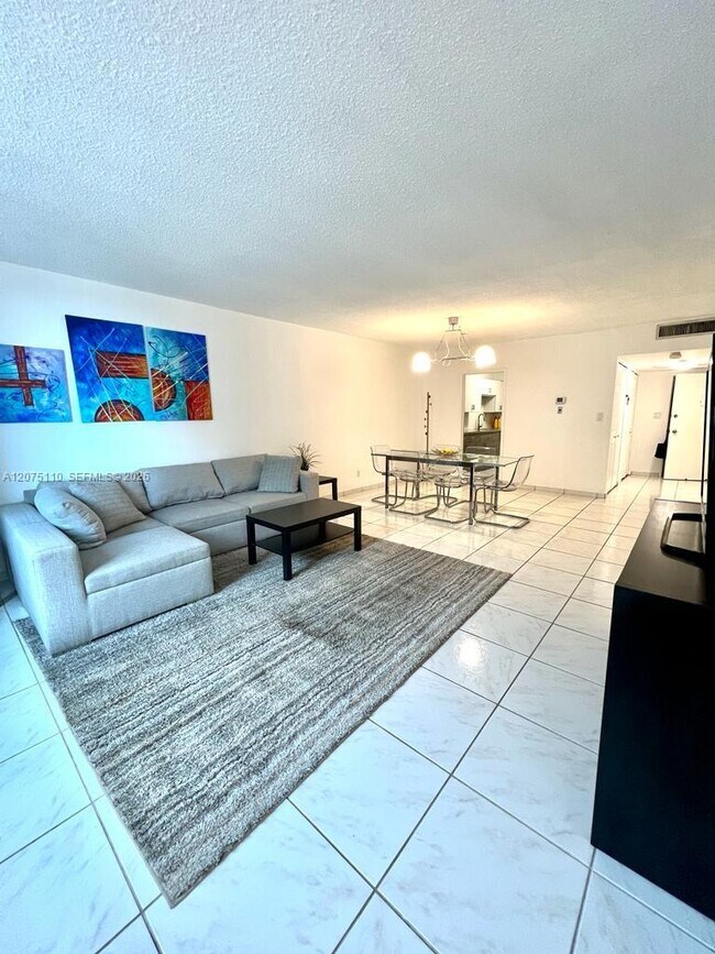 Building Photo - 5401 Collins Ave