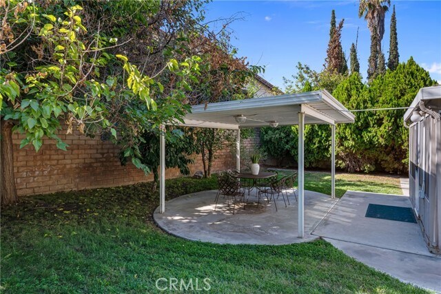 Building Photo - 5165 Pearblossom Dr