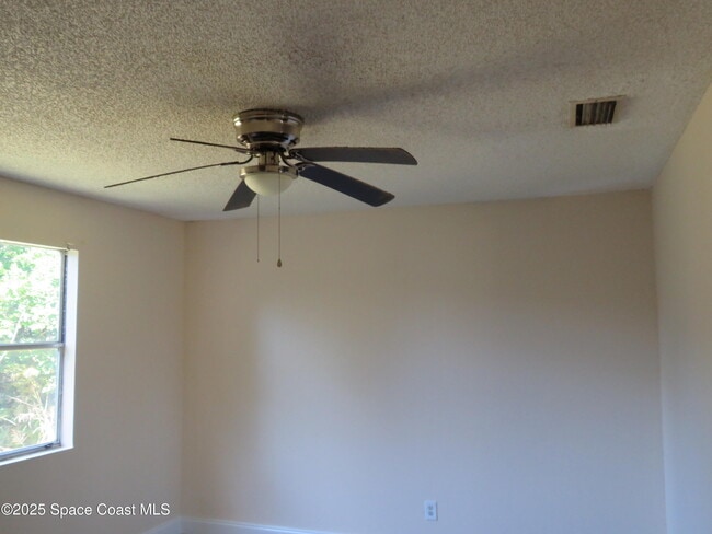 Building Photo - 1690 Elizabeth Ave