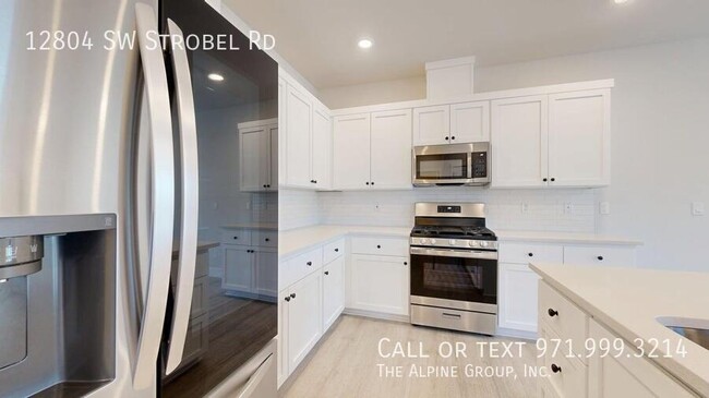 Building Photo - 12804 SW Strobel Rd