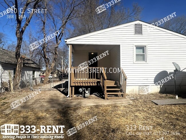 Building Photo - 610 C. Street-